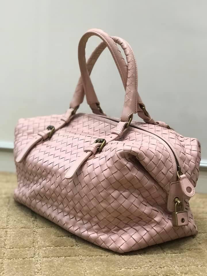 Bottega Veneta, view 3