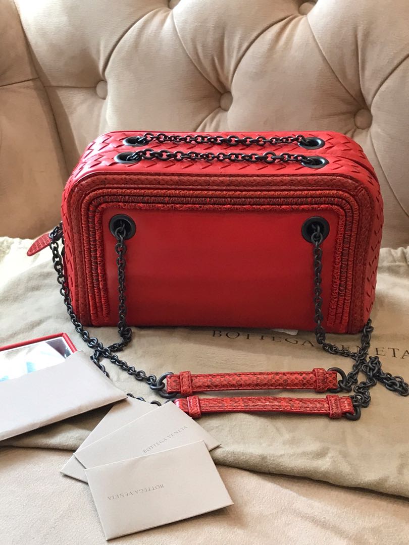 Bottega Veneta