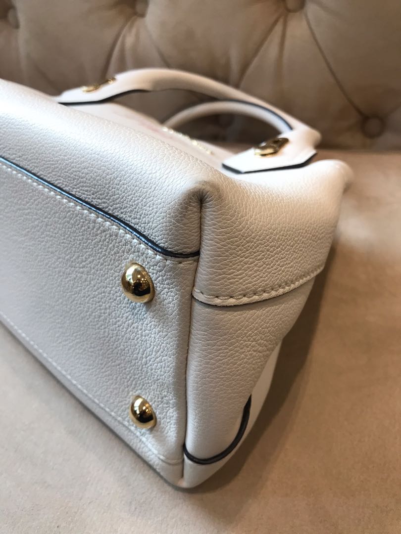 Burberry, view 6