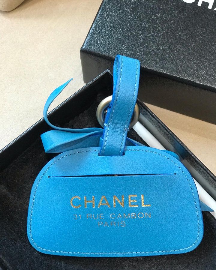 Chanel, view 3
