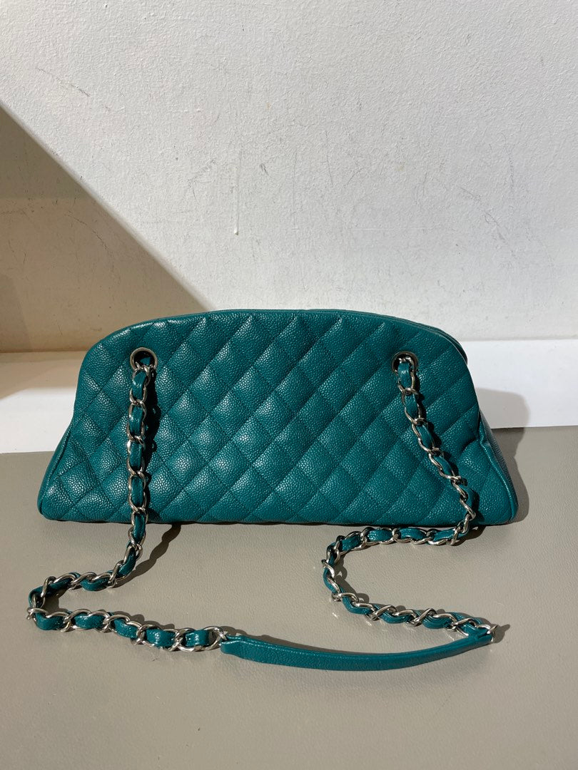 Chanel, view 15