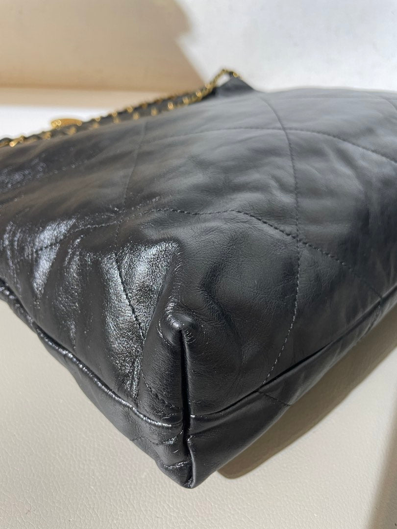 Chanel Bag 22 Medium, view 6