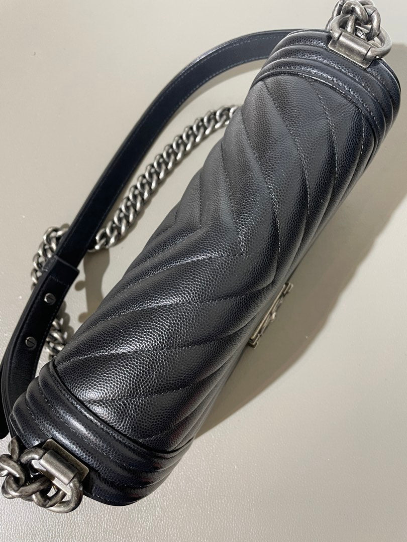 Chanel Boy Old Medium, view 8