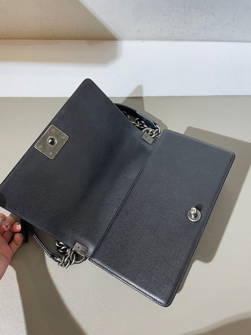 Chanel Boy Old Medium, view 10
