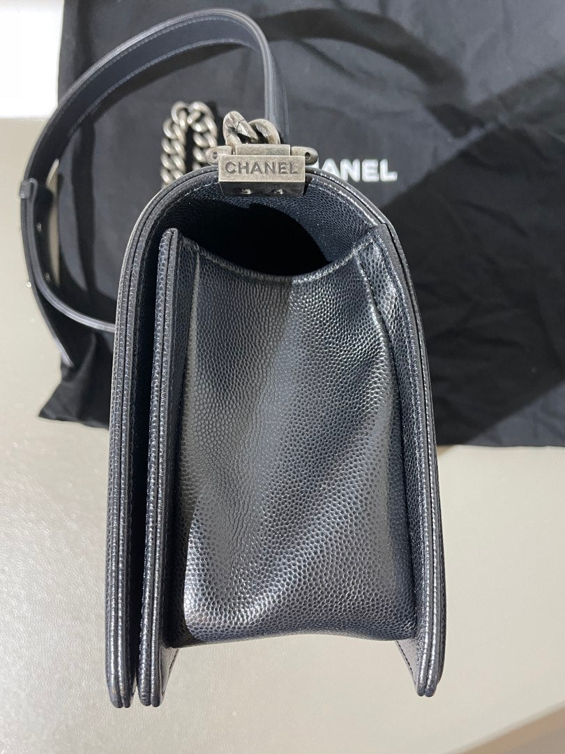 Chanel Boy Old Medium, view 3