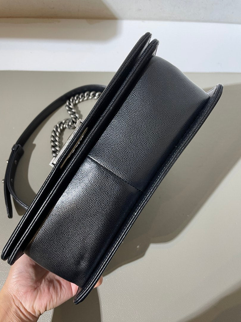 Chanel Boy Old Medium, view 9