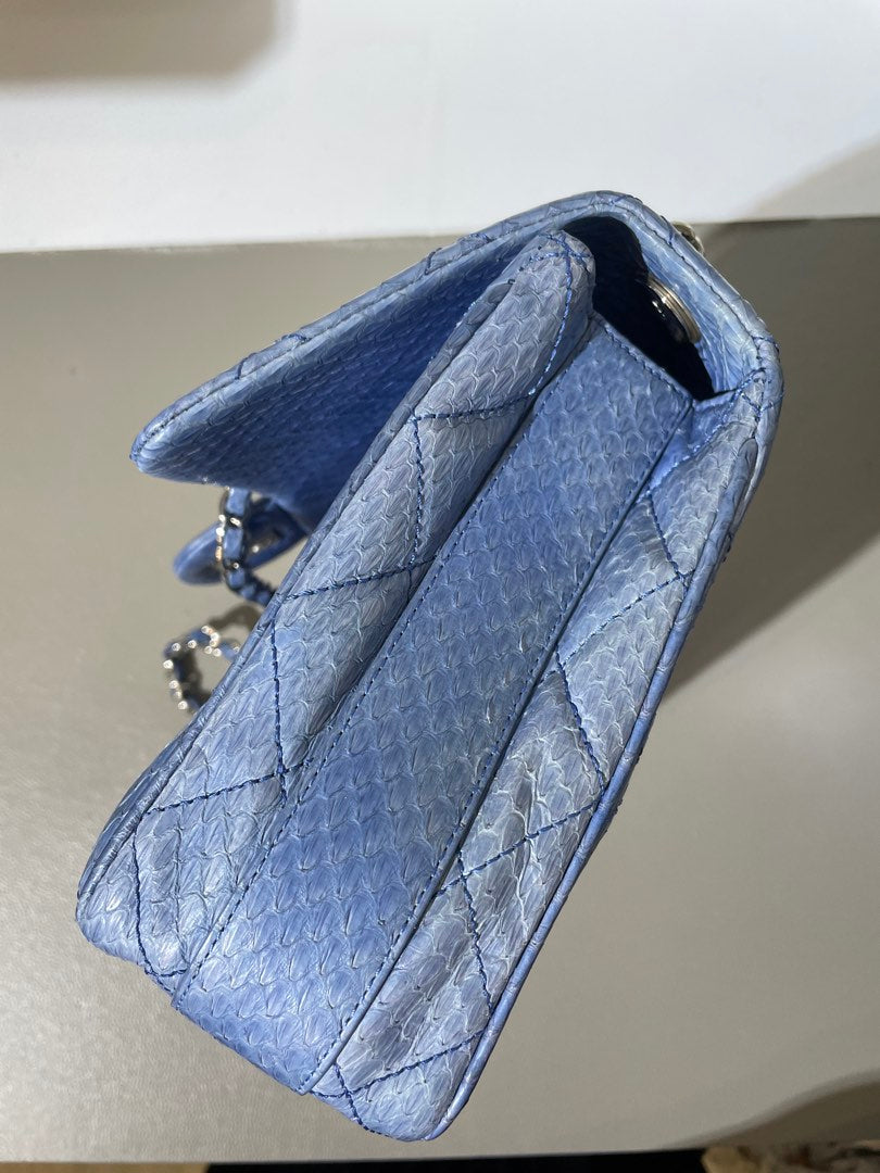 Chanel Easy Carry, view 2