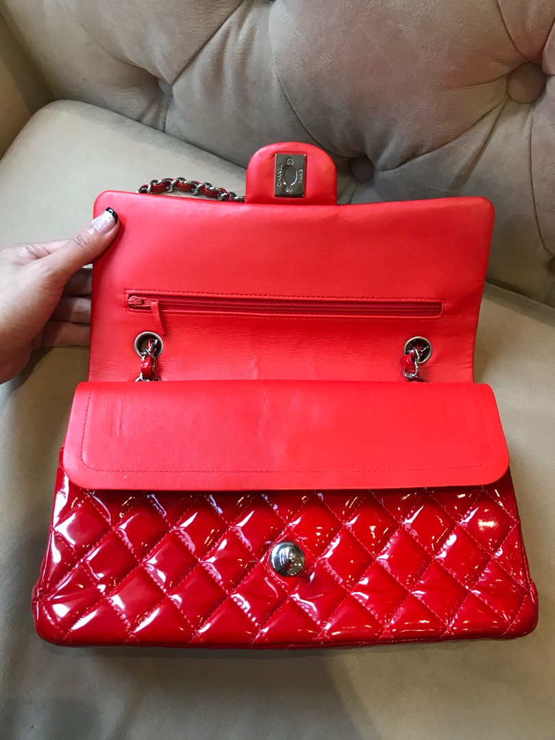 Chanel Medium, view 9