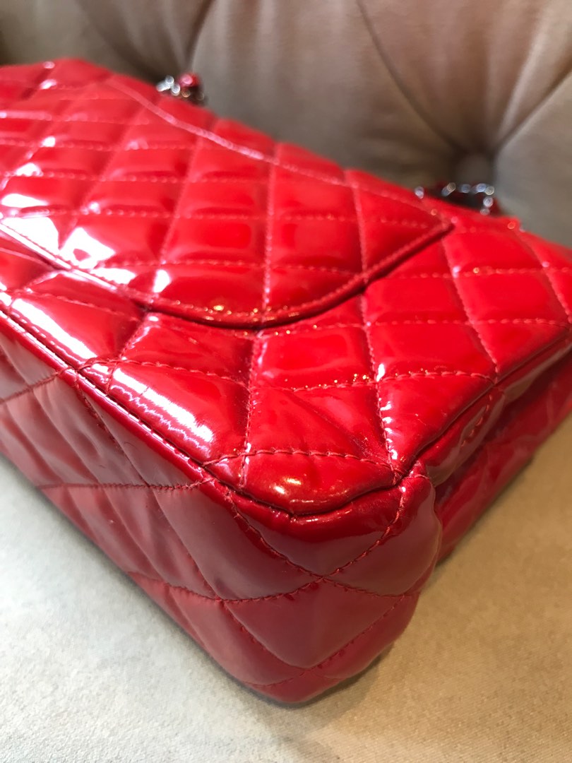 Chanel Medium, view 7