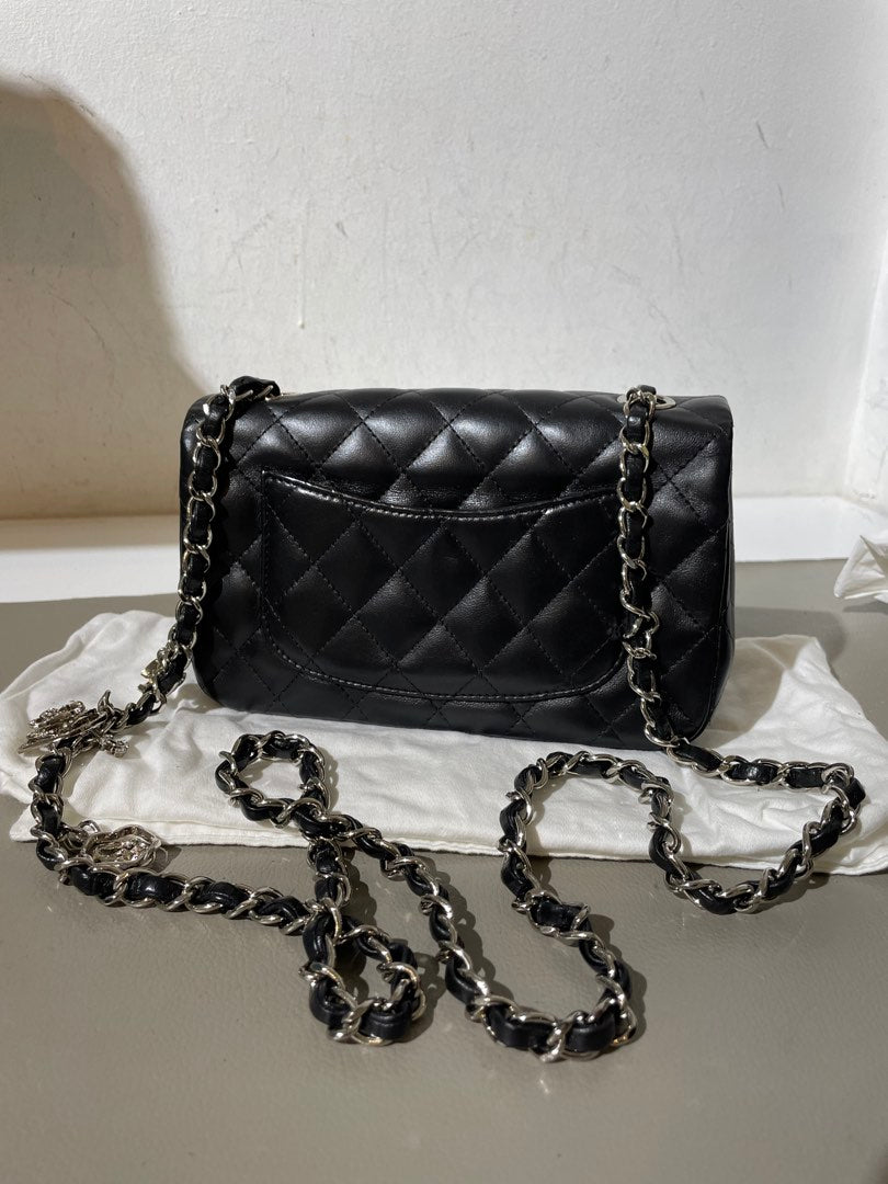 Chanel Mini Rectangle Valentine Charm, view 15
