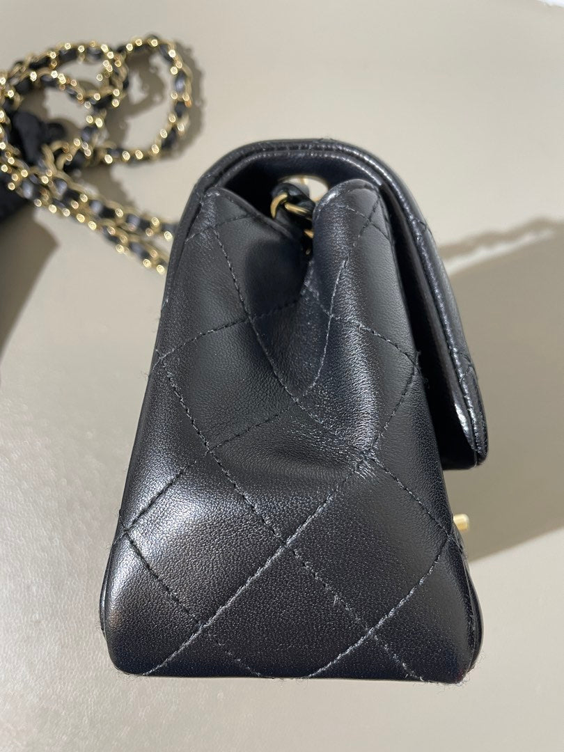 Chanel Mini Square, view 2