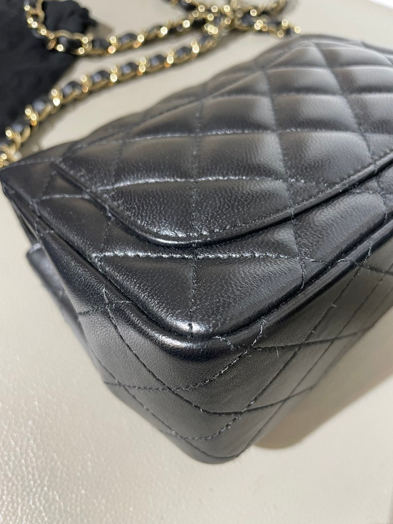 Chanel Mini Square, view 6