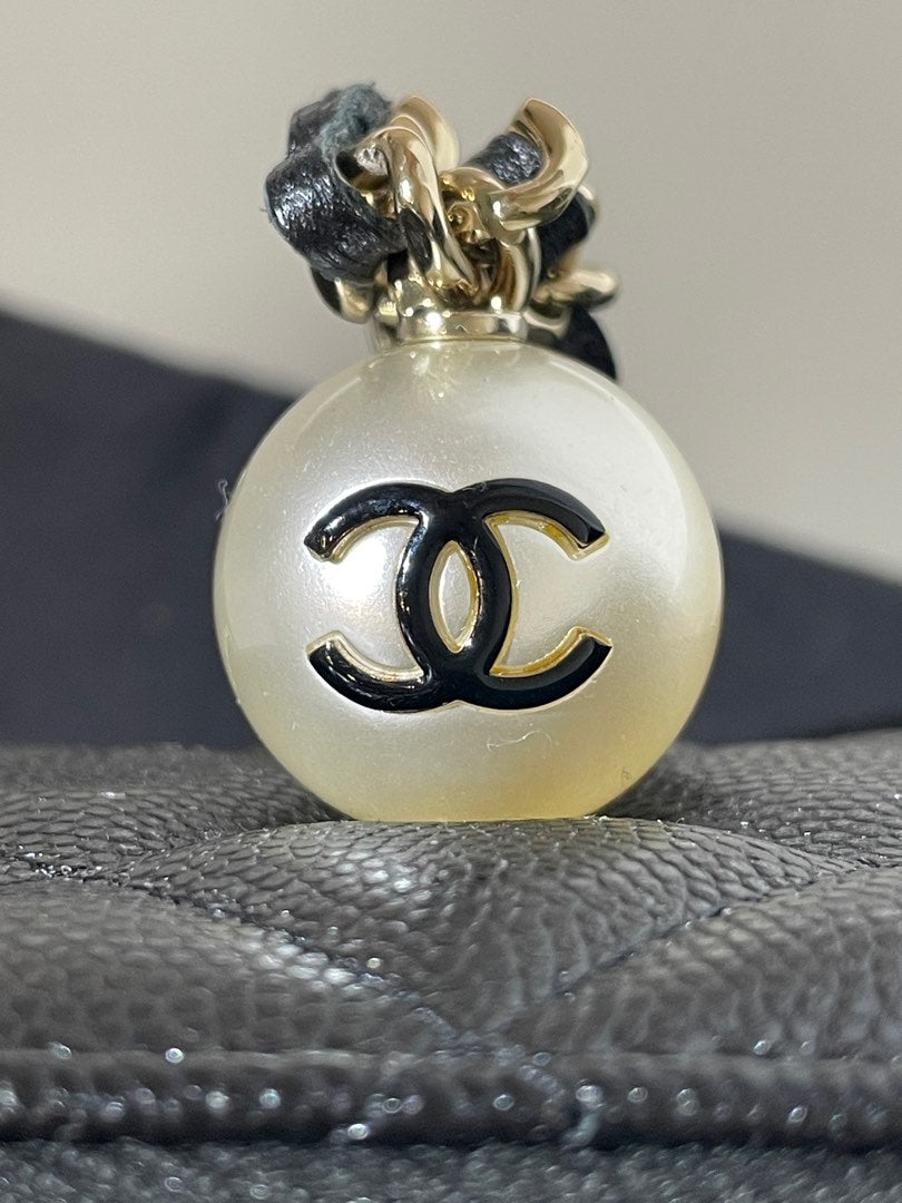 Chanel Mini Vanity, view 10