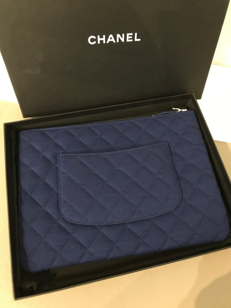 Chanel O Case, view 14