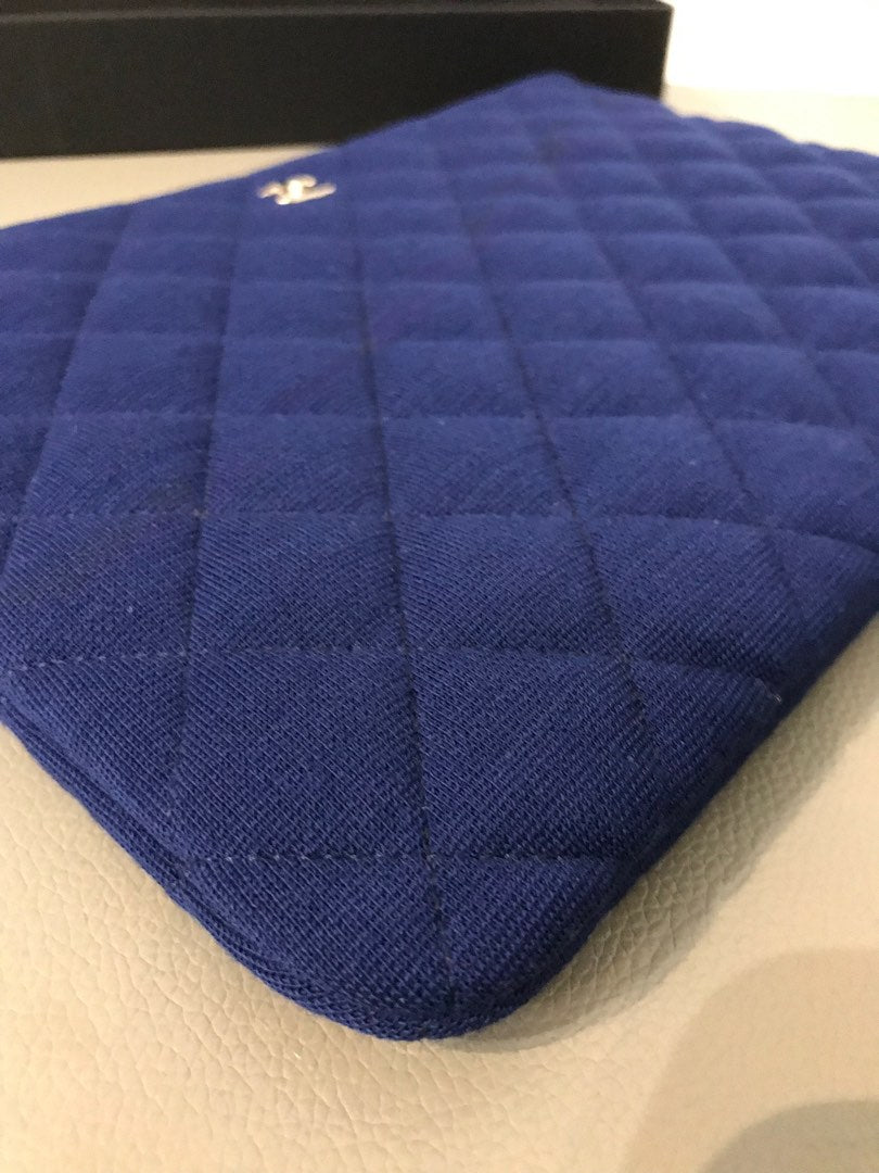 Chanel O Case, view 2