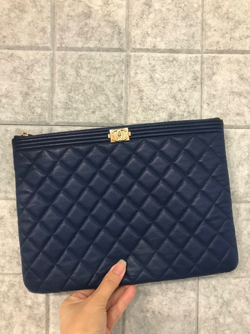 Chanel Chanel O Case Pouch Medium — pre-owned, Well used