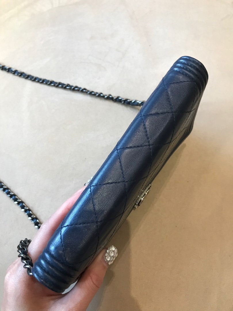 Chanel WOC, view 9