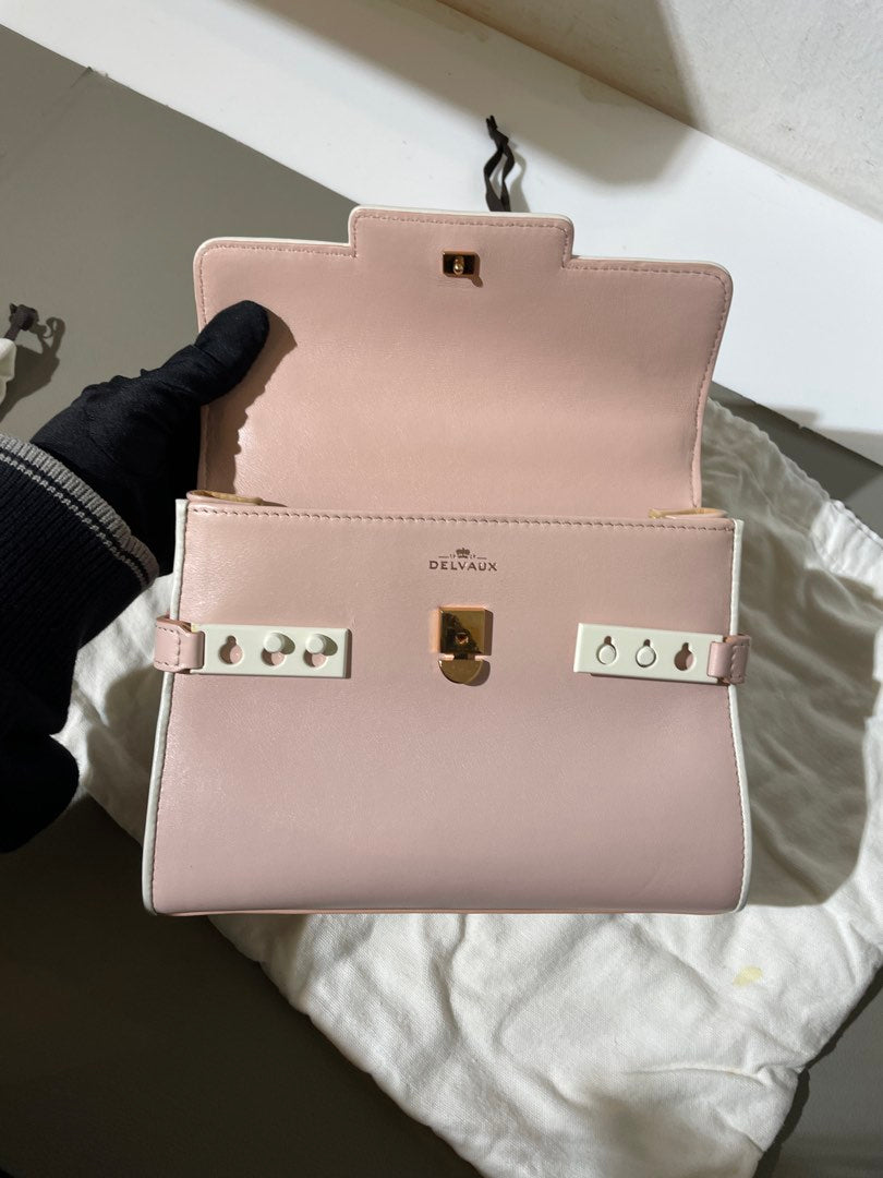 Delvaux Tempete, view 11