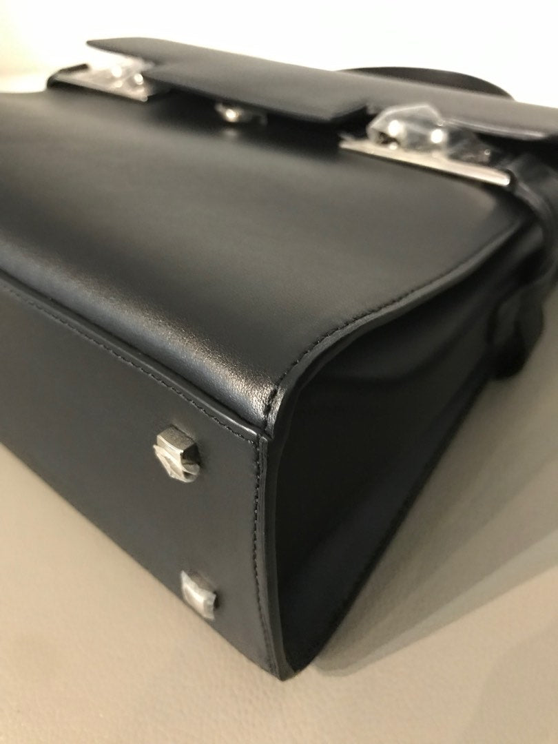 Delvaux Tempete MM, view 5