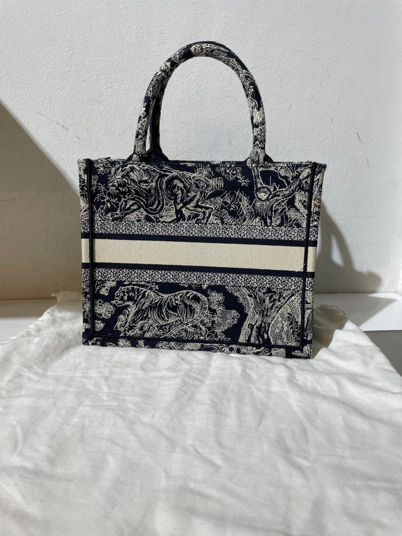 Dior Book Tote Small, view 15