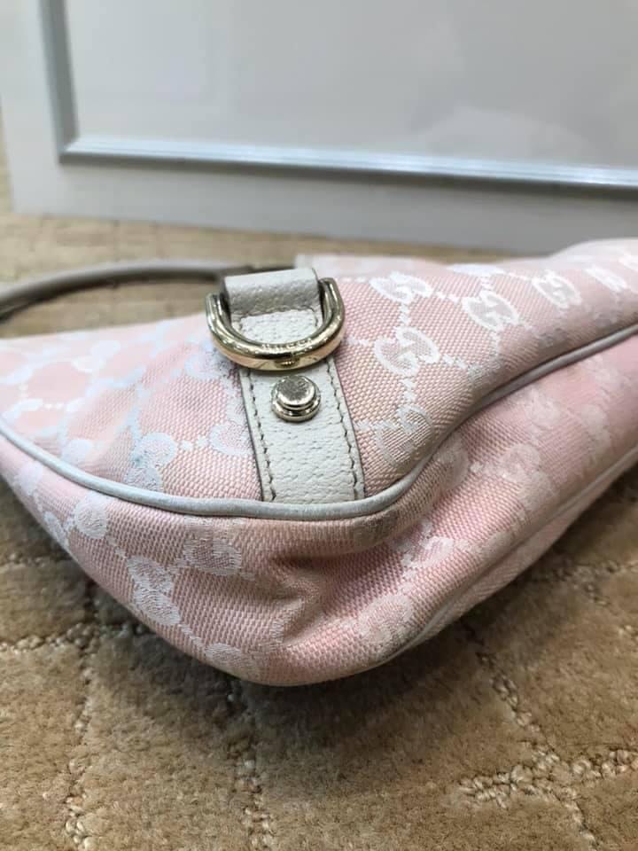 Gucci, view 2