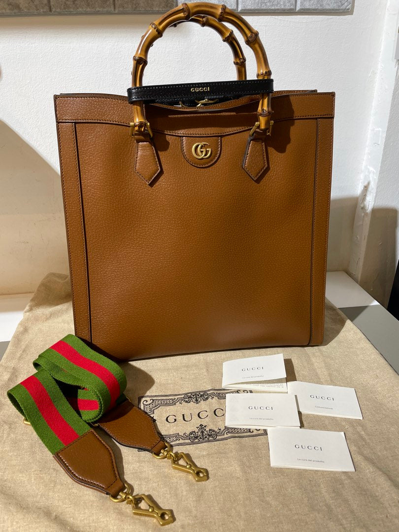 Gucci Gucci Diana Large — pre-owned, Lightly used