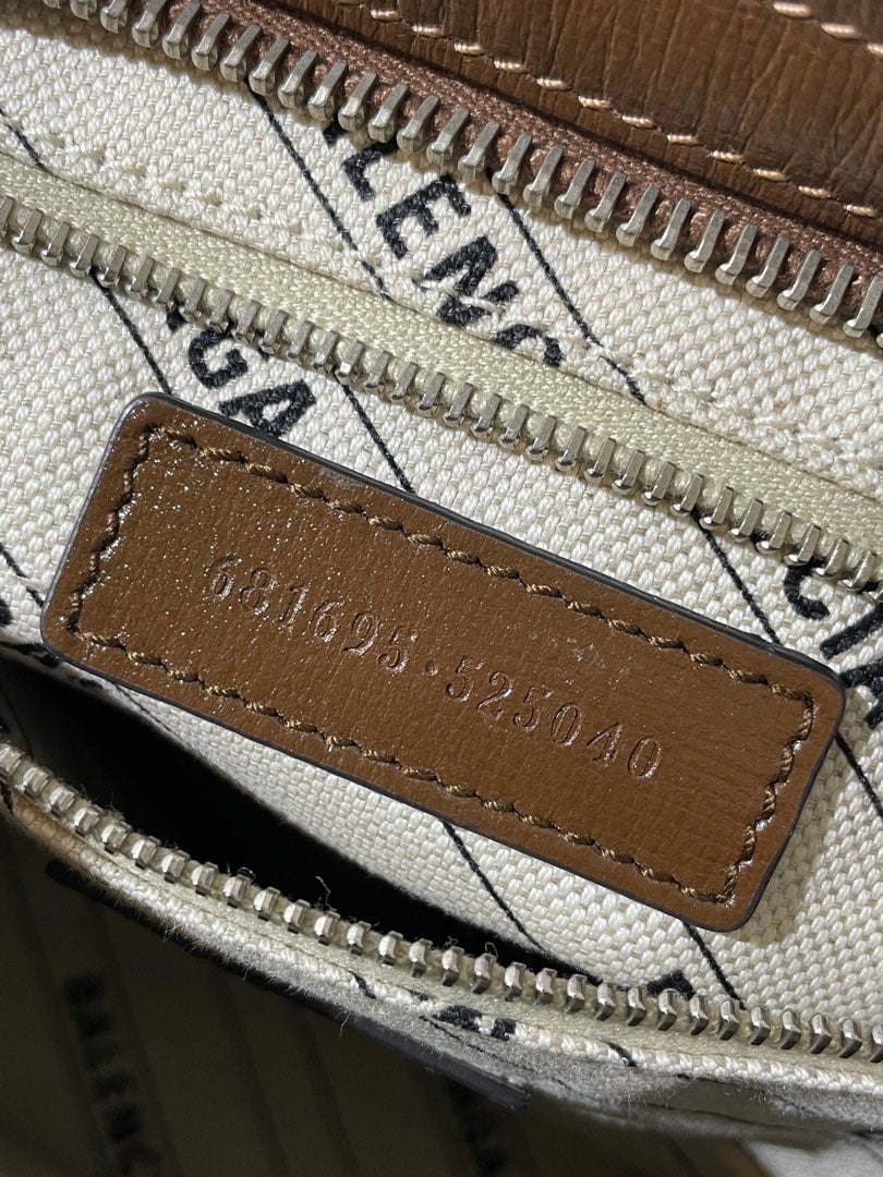Gucci X Balenciaga The Hacker Project City, view 14