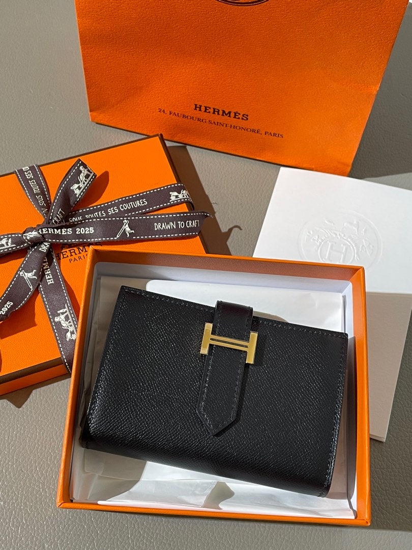 Hermès Hermes Bearn Compact Wallet — pre-owned, Brand new