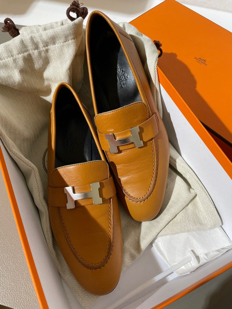 Hermès Hermes Paris Loafer — pre-owned, Brand new