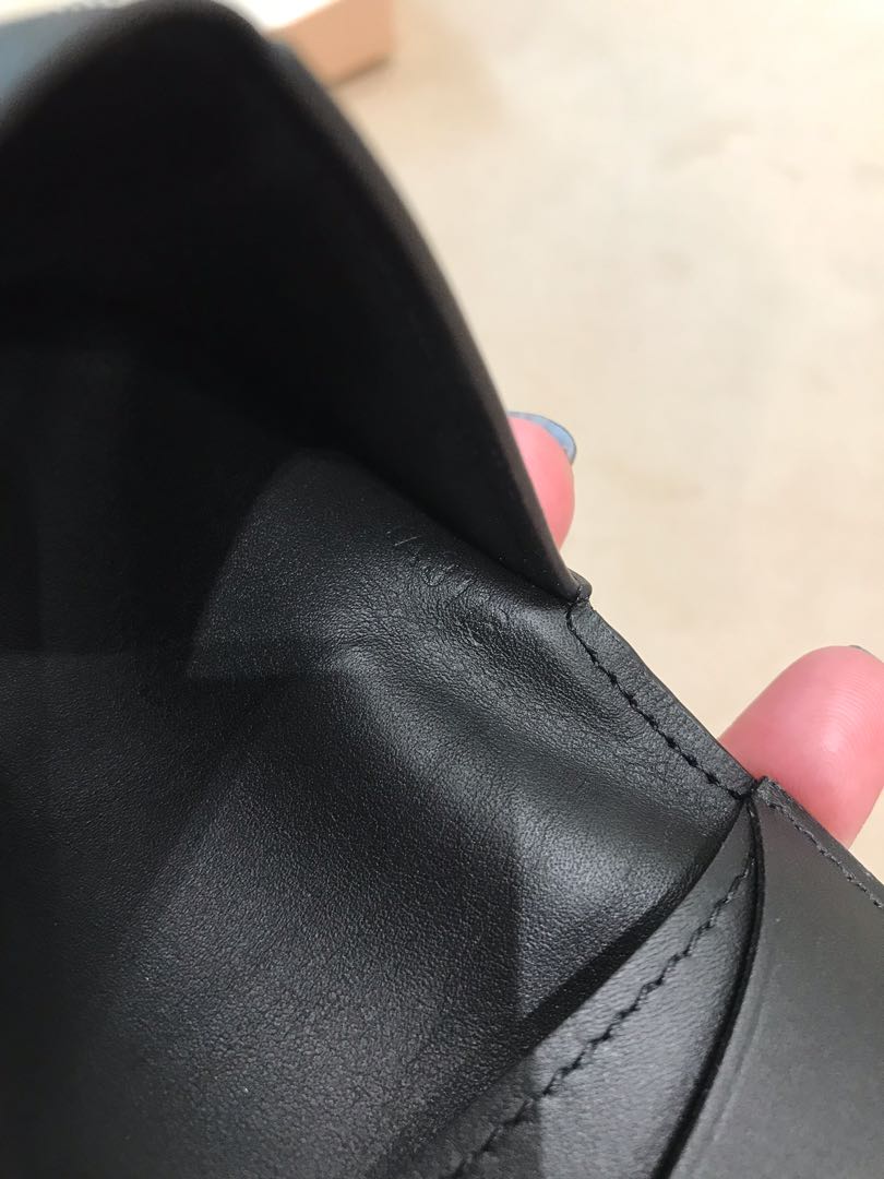 Lv cardholder, view 5