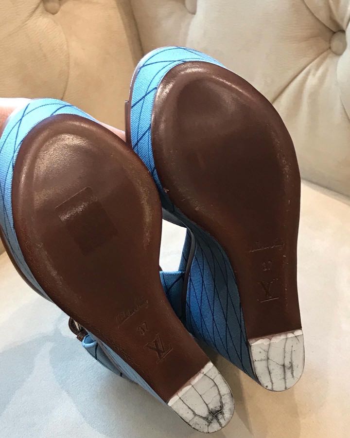 Lv blossom wedge, view 6