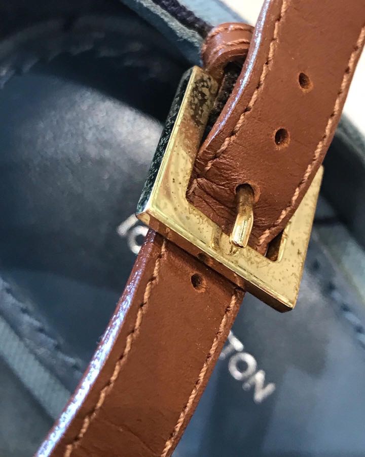 Lv blossom wedge, view 9