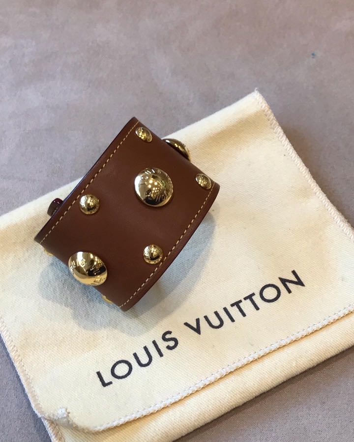 Lv bracelet