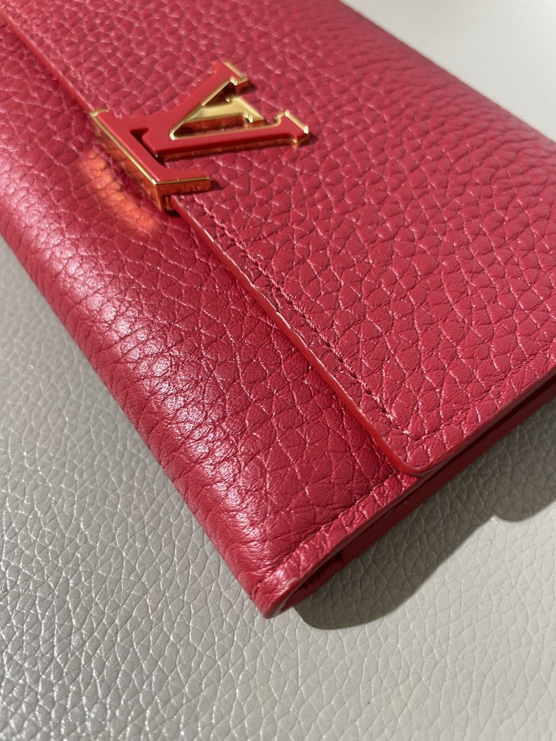 Lv Capucines Compact Wallet, view 5
