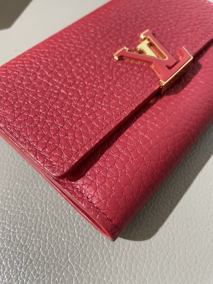 Lv Capucines Compact Wallet, view 4