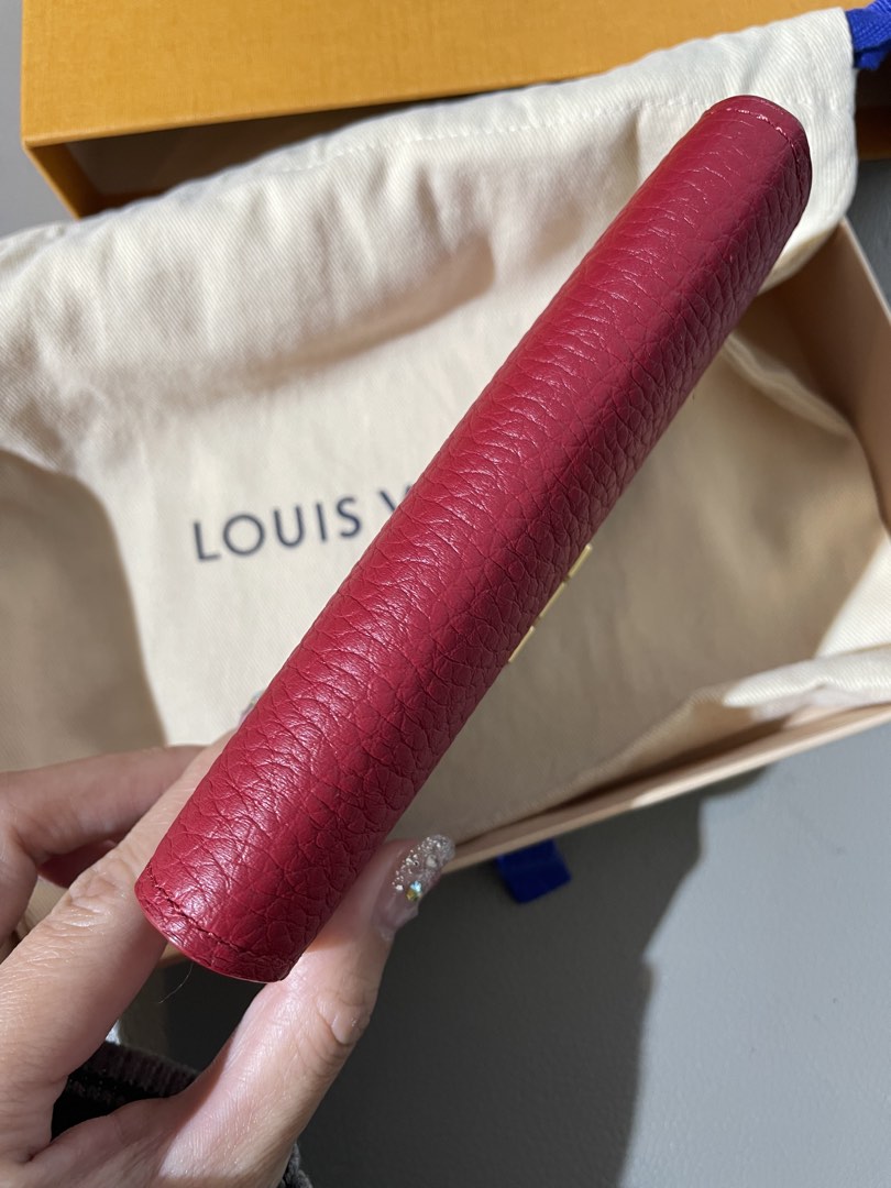 Lv Capucines Compact Wallet, view 8