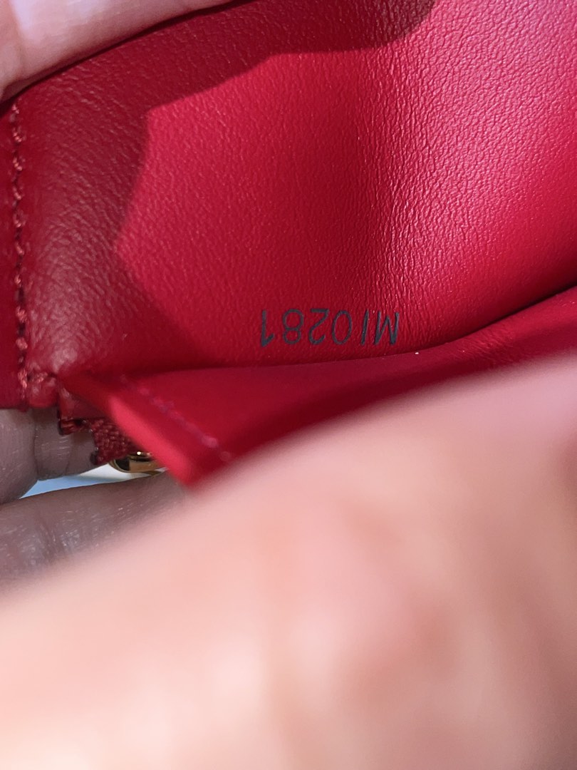 Lv Capucines Compact Wallet, view 14