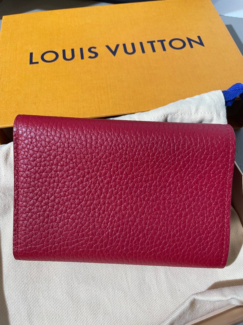 Lv Capucines Compact Wallet, view 15