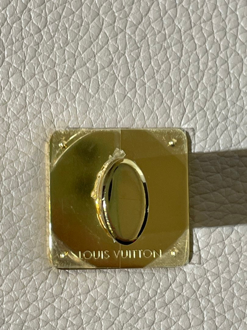 Lv Lockme Chain East West, view 13
