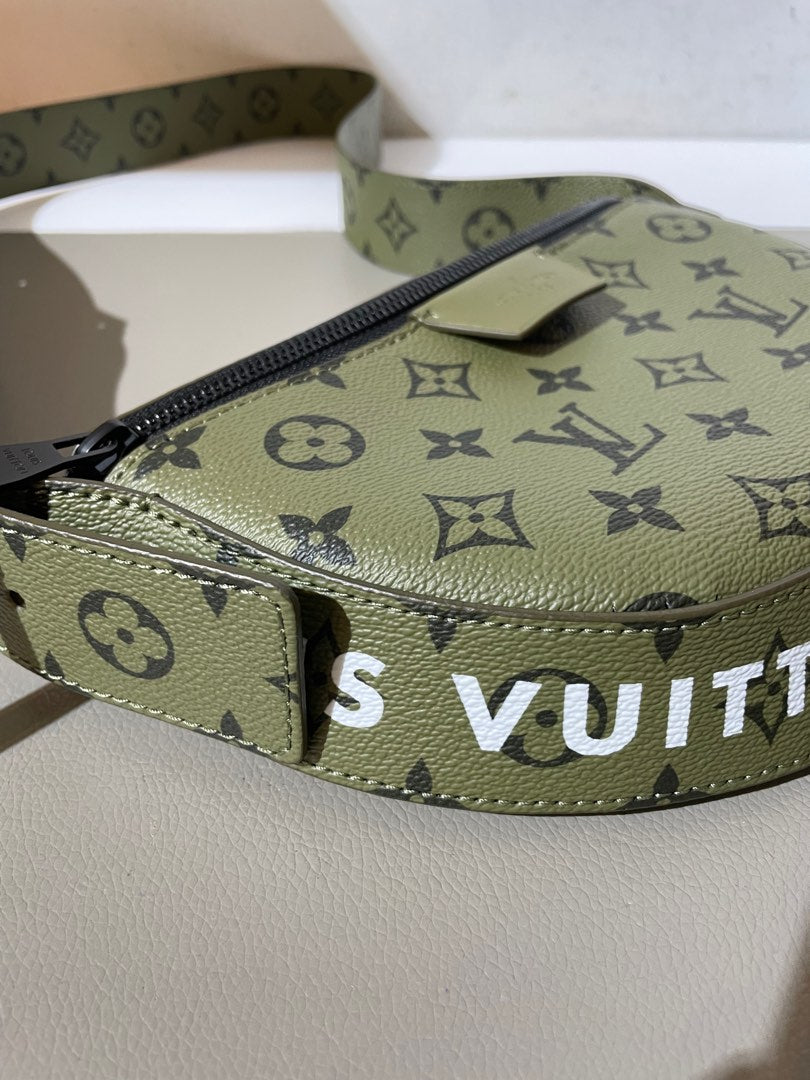 Lv Moon Crossbody, view 4