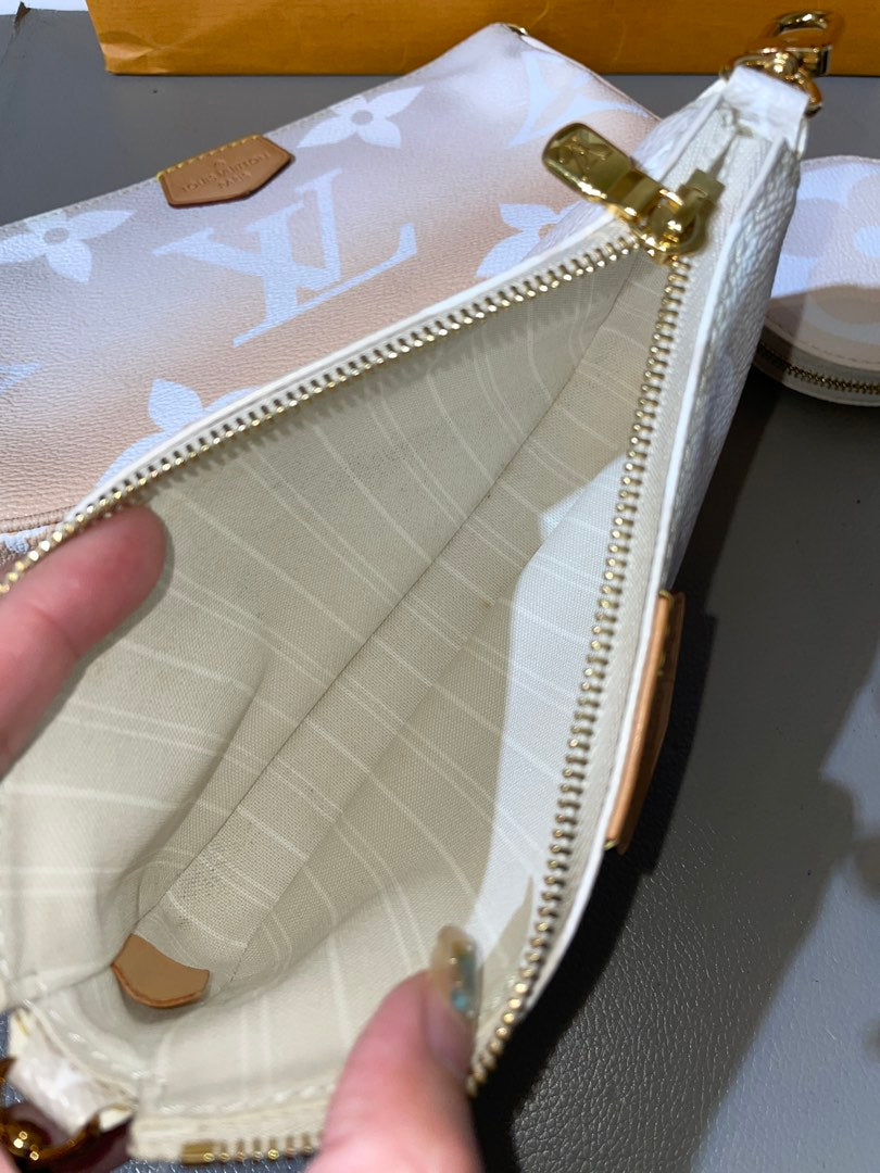Lv Multi Pochette Accessories, view 10