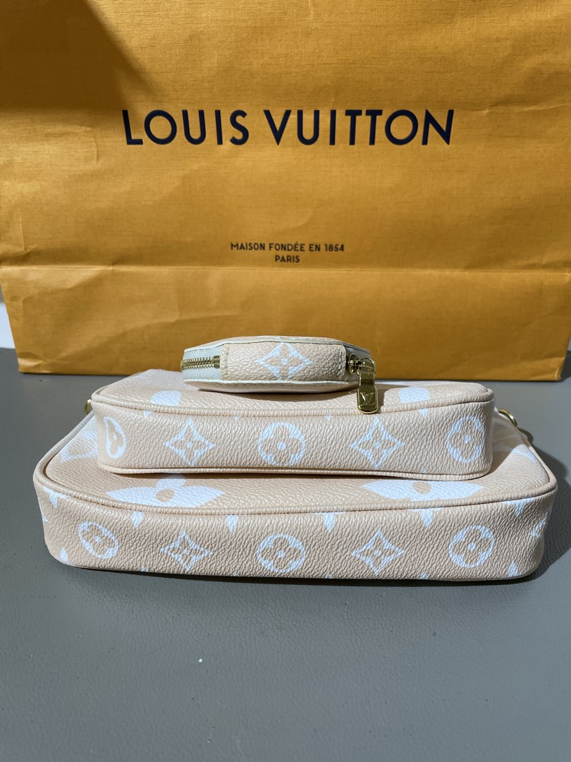 Lv Multi Pochette Accessories, view 7