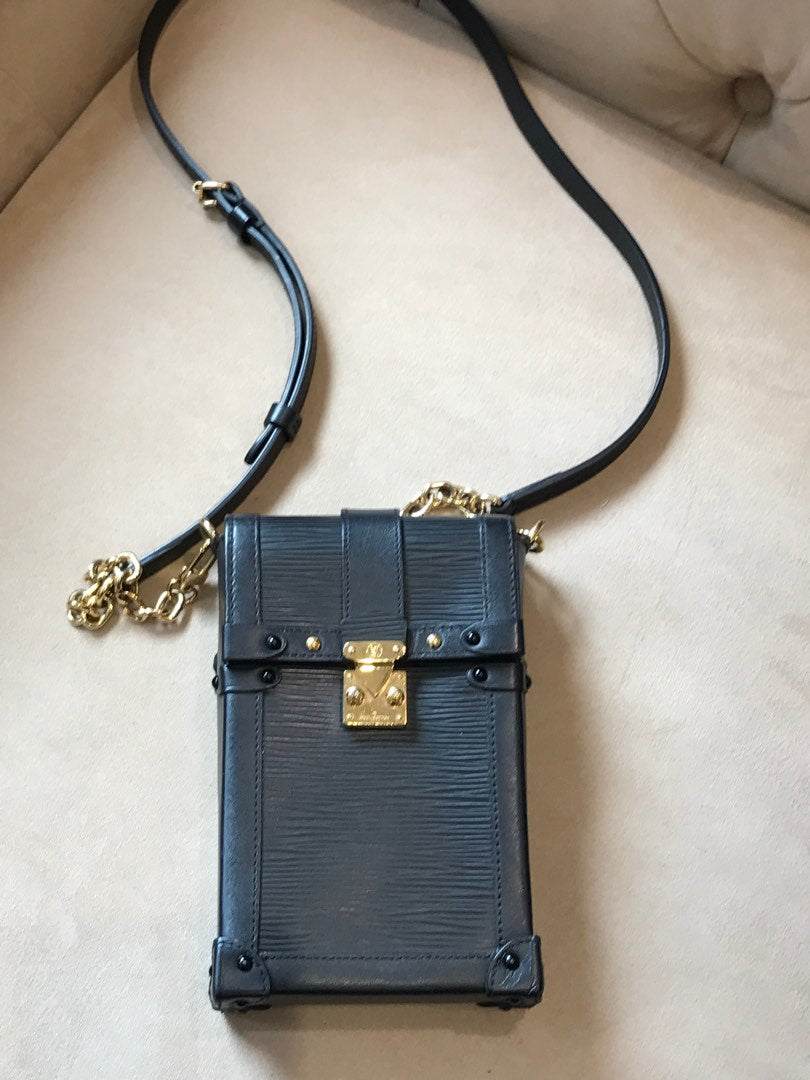 Lv vertical trunk
