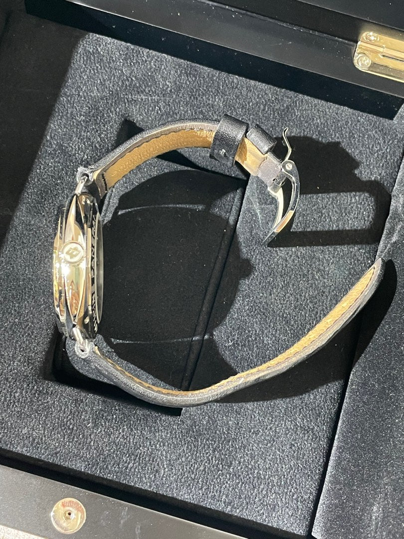 Panerai, view 4