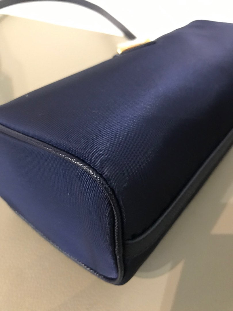 Prada shoulder bag, view 4