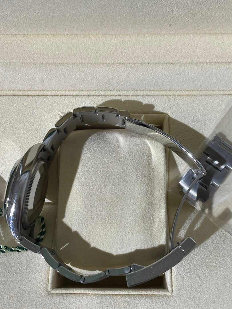 Rolex Oyster Perpetual 34, view 9