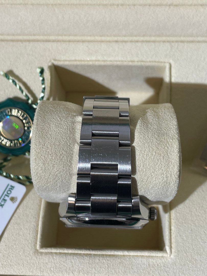 Rolex Oyster Perpetual 34, view 2